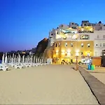 Luxury Penthouse Wstunning Sea Views, Walk To Gale * אלבופיירה