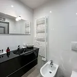 Luxury Penthouse Wstunning Sea Views, Walk To Gale דירה אלבופיירה