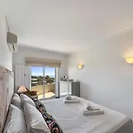 Luxury Penthouse Wstunning Sea Views, Walk To Gale Albufeira