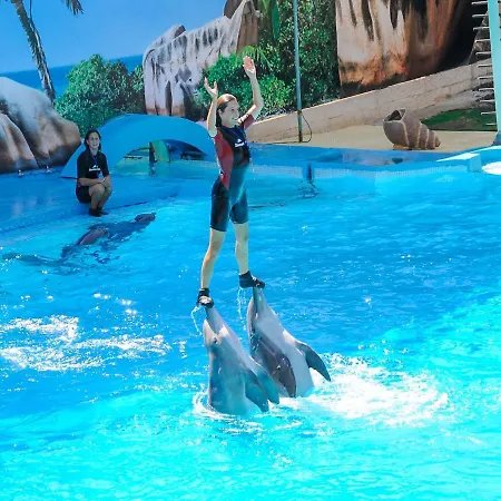 Luxury Penthouse Wstunning Sea Views, Walk To Galé