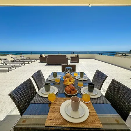 Lägenhet Luxury Penthouse Wstunning Sea Views, Walk To Gale *