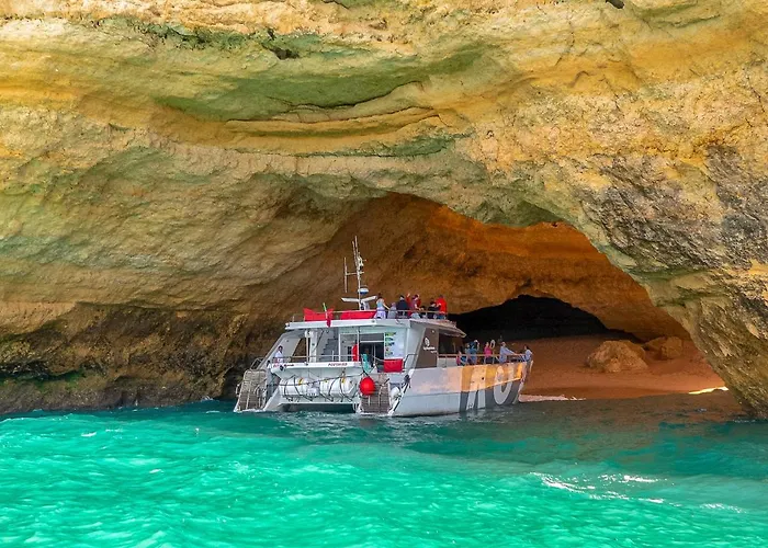 Daire Luxury Penthouse Wstunning Sea Views, Walk To Gale *