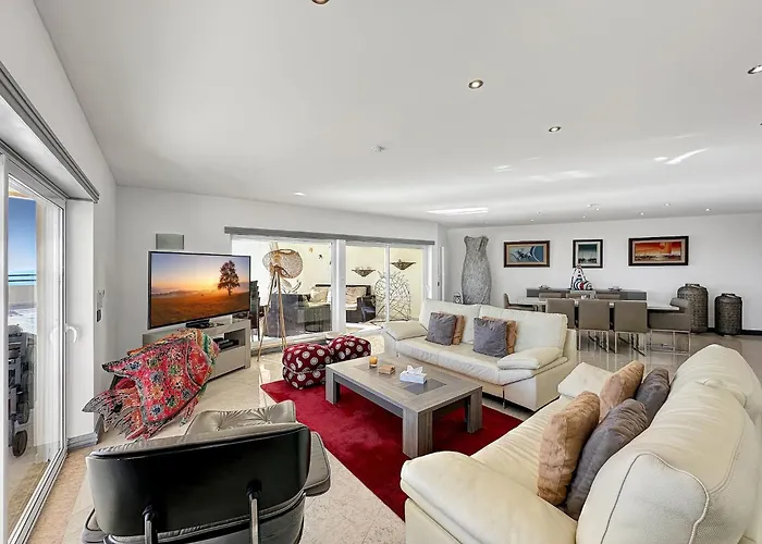 Luxury Penthouse Wstunning Sea Views, Walk To Gale Albufeira