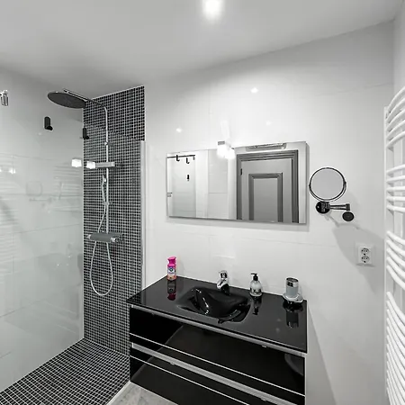 Luxury Penthouse Wstunning Sea Views, Walk To Gale 알부페이라