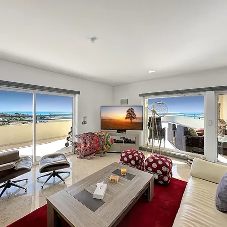 Luxury Penthouse Wstunning Sea Views, Walk To Gale 아파트 *